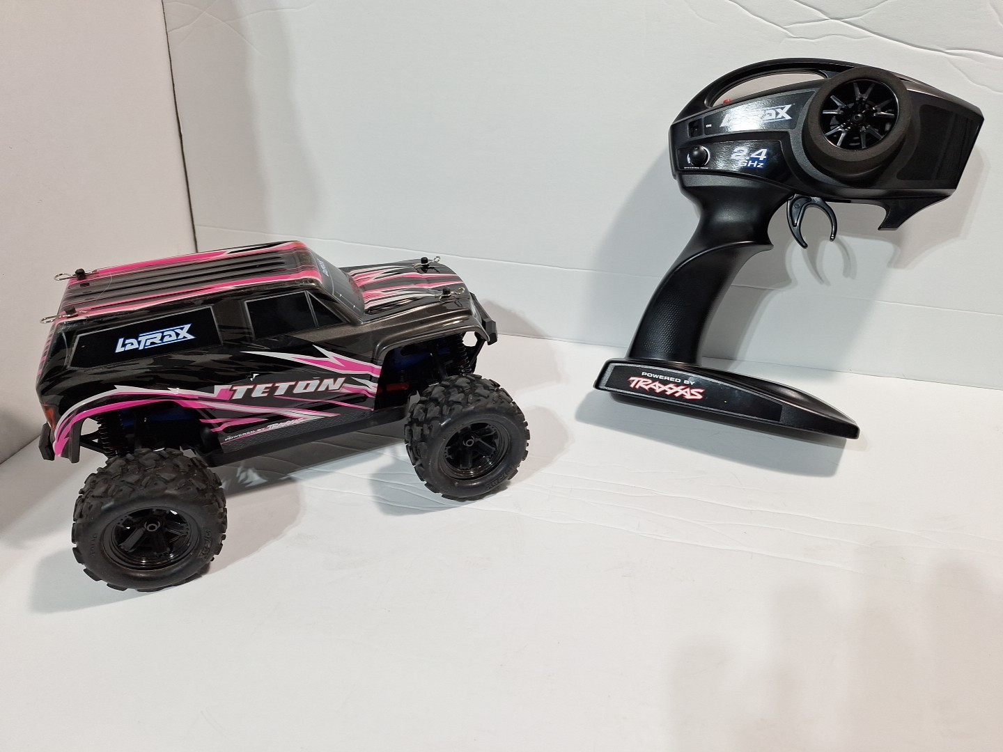 Traxxas LaTrax Teton 1/18 4WD RTR Monster Truck - Upgraded [TRA76054-5-PINK]