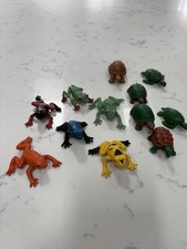 Lot Of 12 Safari Ltd Colorful Frogs And Turtles