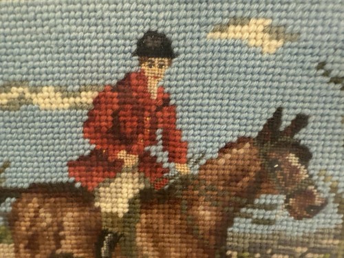 Tapiz arte enmarcado vintage de 16" x 13" escena de caza de zorro inglés a punta de aguja - Imagen 2 de 5