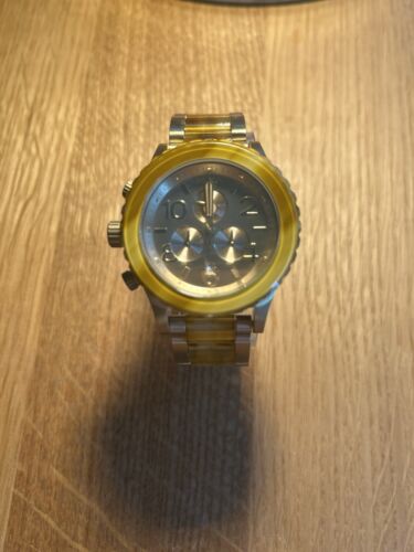 Nixon 42 20 Men's Chrono Champagne Gold and Amber Watch(READ DESCRIPTION)