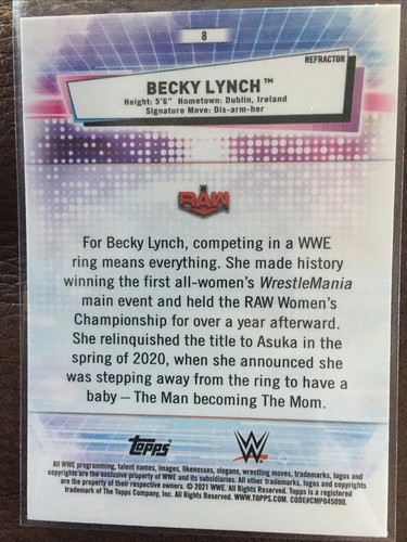 2021 WWE Topps Chrome Becky Lynch Refractor “The Man” 🔥🔥 - Picture 2 of 2