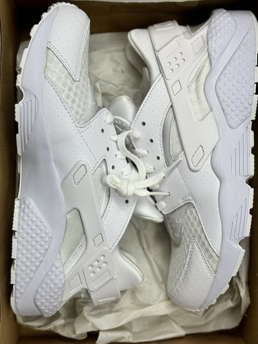 Nike Men’s Air Huarache 318429-111 White Running Shoes Sneakers - Size 9 US NIB - Picture 2 of 9