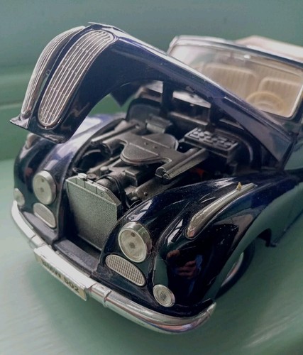 1955 BMW 502 Convertible 'Fantasy' Scale 1:18 Maisto '55 FREE POST - Picture 3 of 13