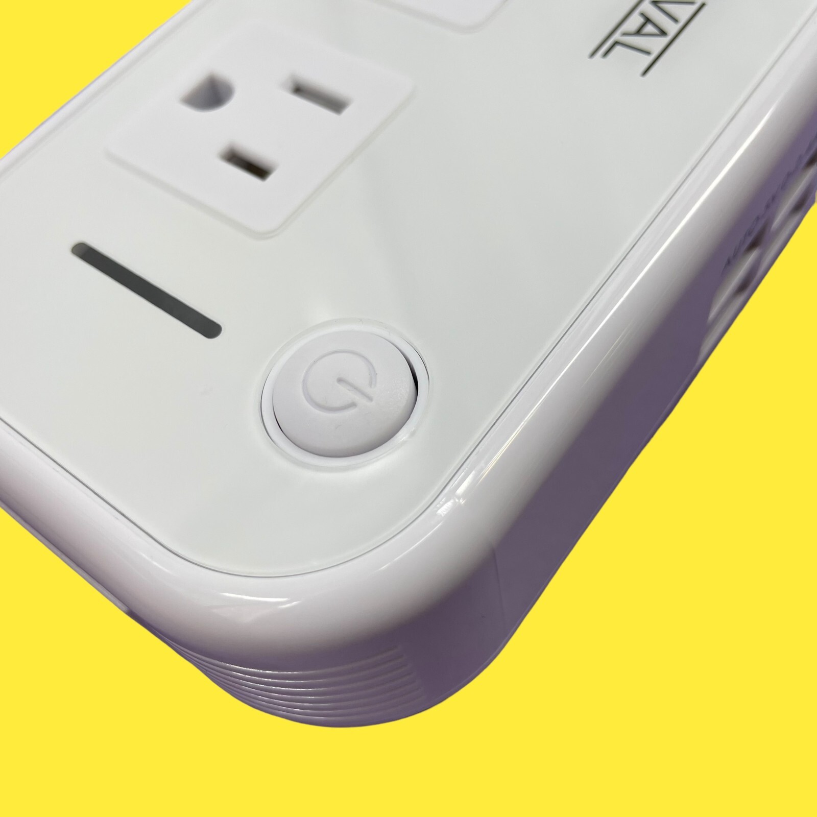 FOVAL 230W Travel Adapter Charger Voltage Converter w/ USB Ports #3449 Z65/20