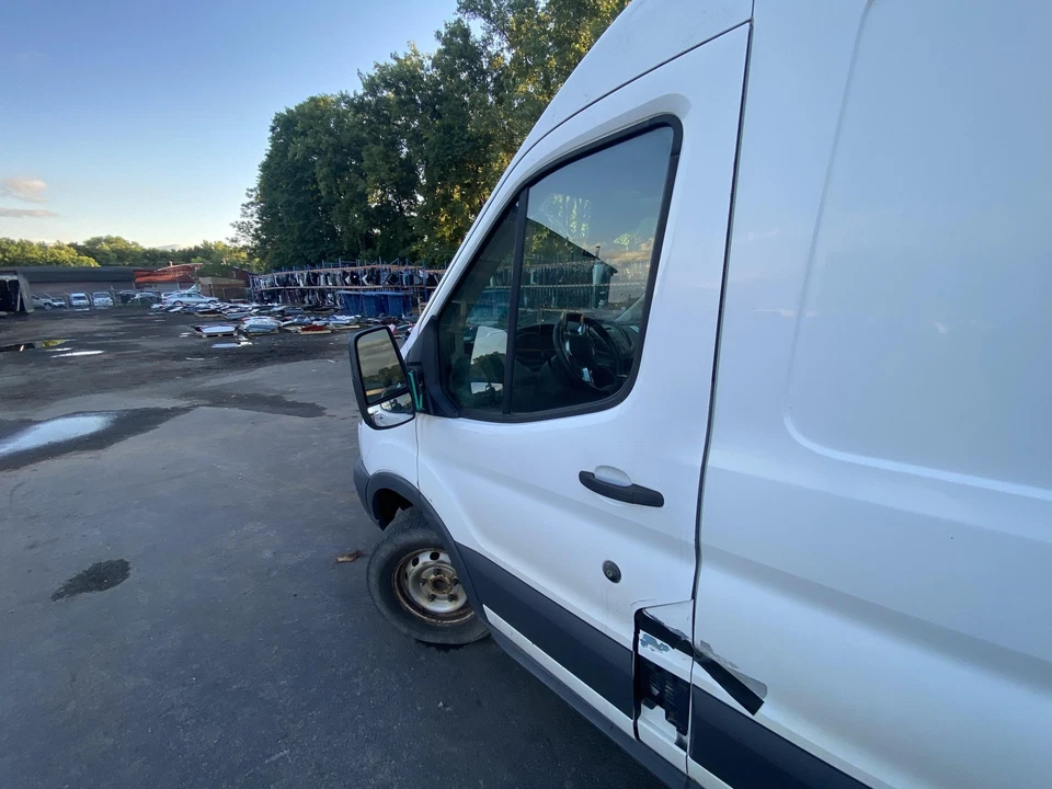 Used Front Left Door Assembly Front fits: 2015 Ford Transit 150 medium roof 100` Foto 4 de 4