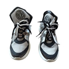 DKNY 2019 Chunky Athletic Sneakers Lace Up Silver Black White Geometric Pattern