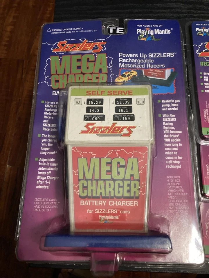 Sizzlers Mega Cargador Cargador Cargador de Batería y Siete Coches Sellados Jugando Mantis Foto 2 de 4