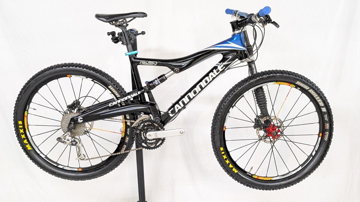 Upgraded Cannondale Rush Carbon Fiber Mountain Bike Medium (18