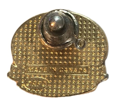 Vintage Mount Rushmore 1927-1941 Gold American Flag Retro Souvenir Lapel Pin - Picture 3 of 4