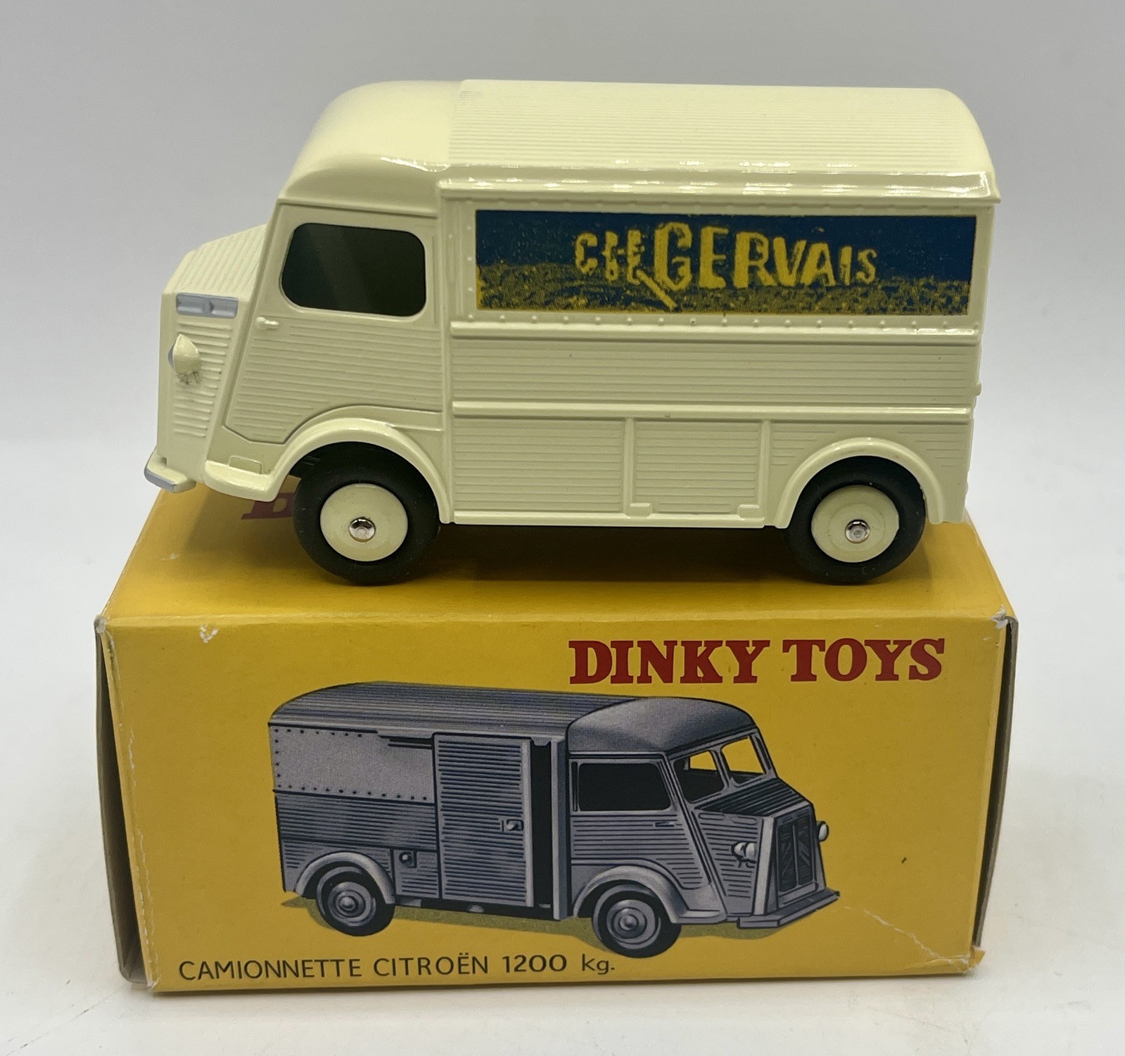 Dinky 25CG, Citroen 1200KG (Cibie) - Free Price Guide & Review