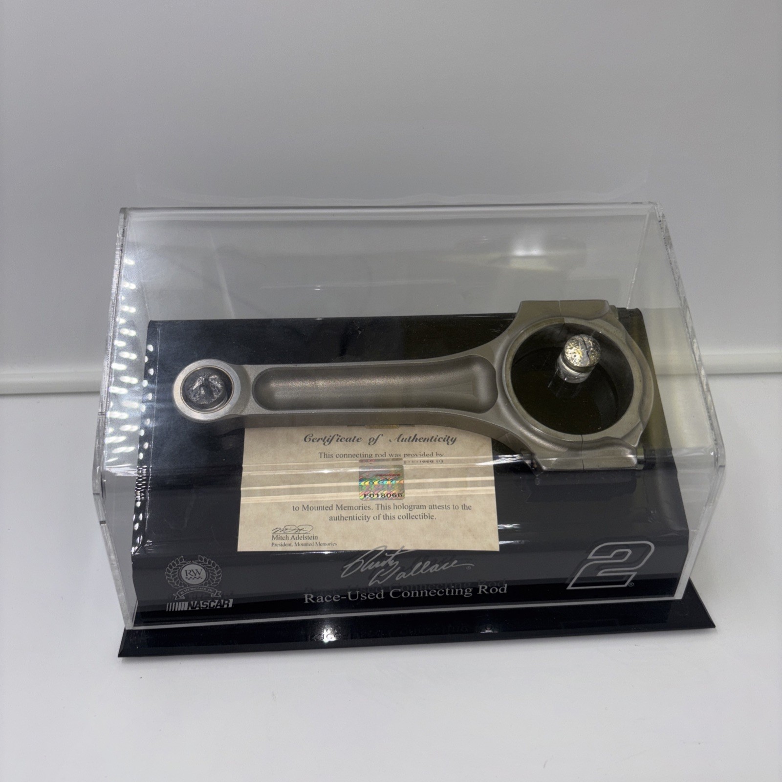 Foto 2 di 24