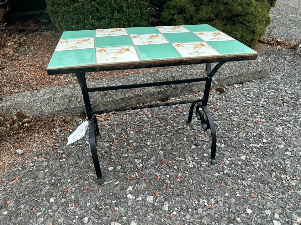 艺术与工艺锻铁桌带瓷砖上衣 - W7785 — 第 3/4 张图片