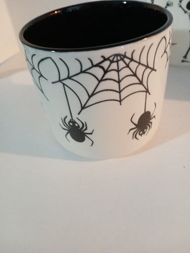 3 tazas de Halloween Skelton/esqueltos bailarines, arañas y murciélagos, negro blanco 16 OZ nuevas - Imagen 3 de 20