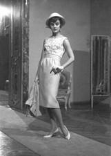 Model In A Valentino Dress In The First Atelier Of The Italian Tailor Old Photo