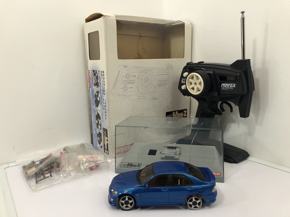 MINMIさん専用2本セット。 Kyosho Mini-Z Toyota Altezza 280T ASC Blue Body w/ Remote