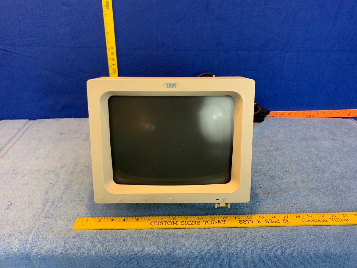 IBM 53F5798 Vintage PS/1 Computer Monitor A LITTLE STATIC IBM 53F5798 Vintage PS/1 Computer Monitor A LITTLE STATIC