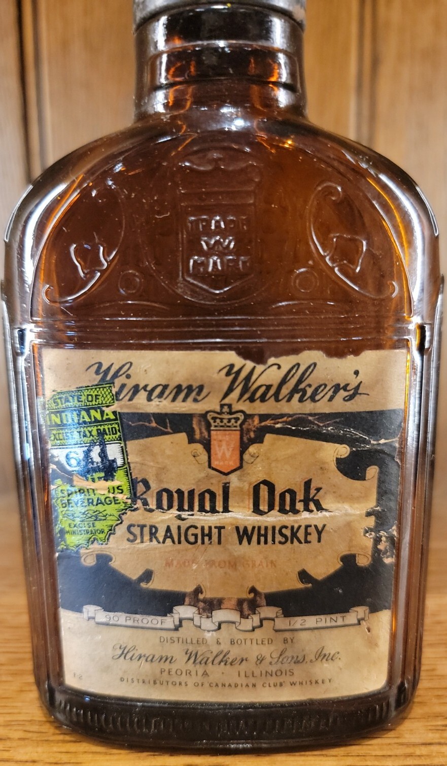 Antique Hiram Walkers Royal Oak Straight Whiskey Bottle Peoria Ill Tax