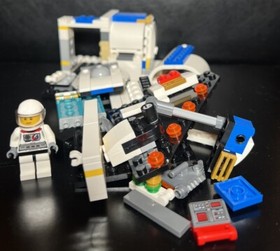 LEGO CREATOR SPACE SHUTTLE EXPLORER #31066 3 in 1 SET - INCOMPLETE