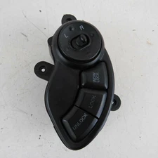 Hyundai Santa Fe Mk1 00-06 (73828) Window Mirror Adjustment Button