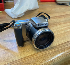 Olympus SP-800UZ Digital Camera (14 Megapixel - Silver)