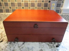 REED & BARTON PROVINCIAL ANTI TARNISH WOOD FLATWARE STORAGE BOX CHEST W/ DRAWER