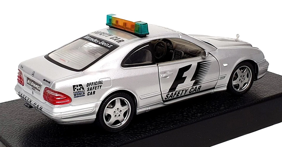 Anson 1/18 Scale 30369 - Mercedes Benz CLK AMG F1 Safety Car - Silver - Image 2 of 4
