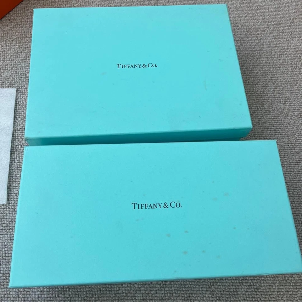 Tiffany & Co. Juego de Vidrio Tamaño Grande 2 Tamaño Mediano Juego de 2 Total 4 Hecho en Francia Foto 4 de 4