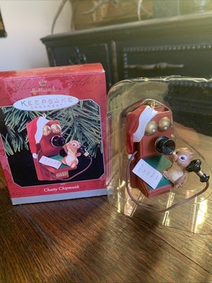 1998 Chatty Chipmunk Ornament Hallmark Keepsake Telephone Calling Santa NOS