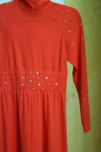 AWESOME VINTAGE RED JUMPSUIT PALAZZO BOTTOM RHINESTONES TURTLENECK - Picture 4 of 11
