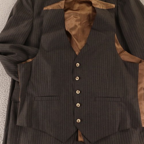 VTG 3 Piece Suit M Gray Chalk Stripe 100% Wool Hopsack USA 42R 37x27 - Picture 2 of 22