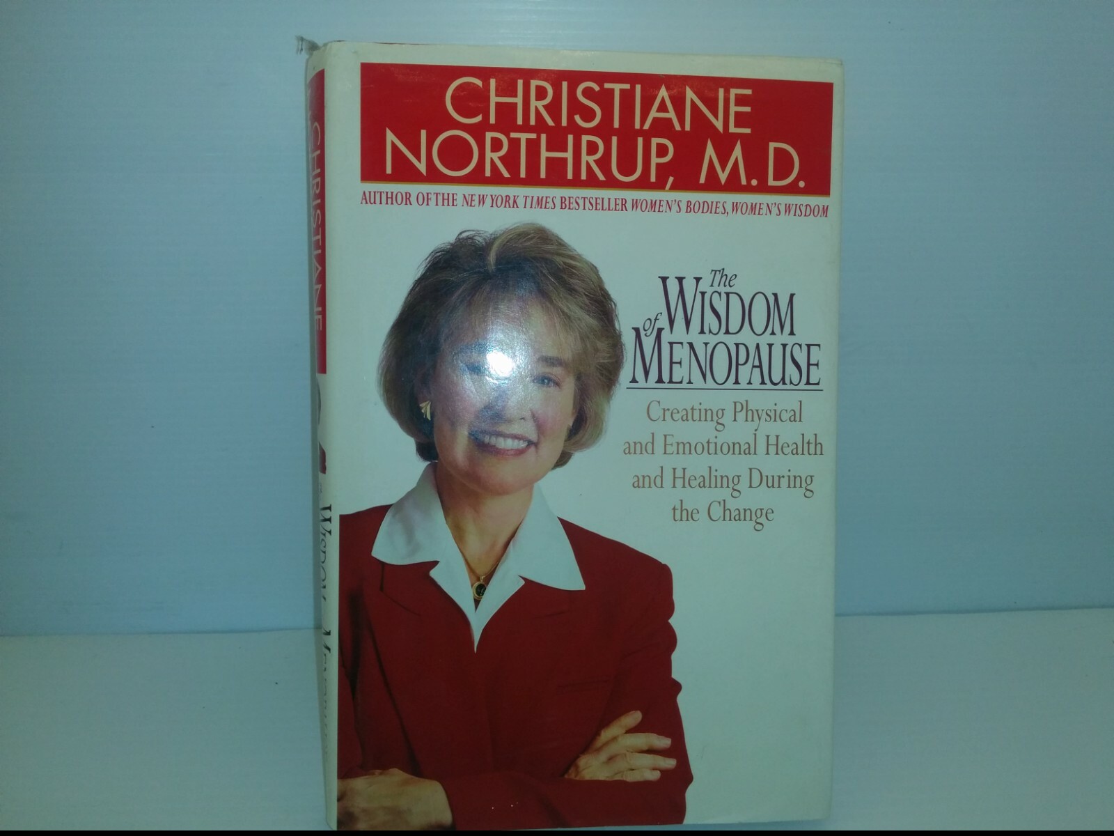 THE WISDOM OF MENOPAUSE BY CHRISTIANE NORTHRUP, M.D. HARDCOVER 589