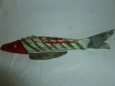 Vintage 7-3/4 Inch Wood Unbranded Angel Winged Ice Spearing Decoy  Lot J-259