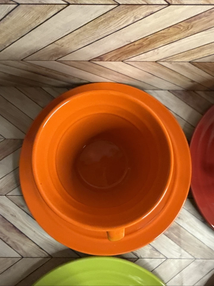 Juego de 4 tazas de café y platos a juego Rachael Ray Double Ridge multicolores Foto 4 de 4