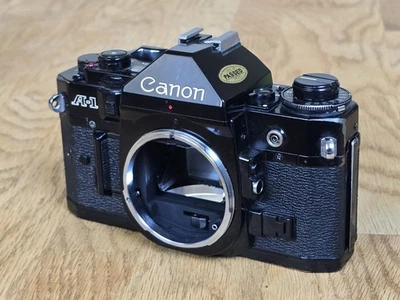 Canon A-1 SLR Analog Kamera Gehäuse Canon A-1 Body Japan Voll Funktioniert - Bild 1 von 4