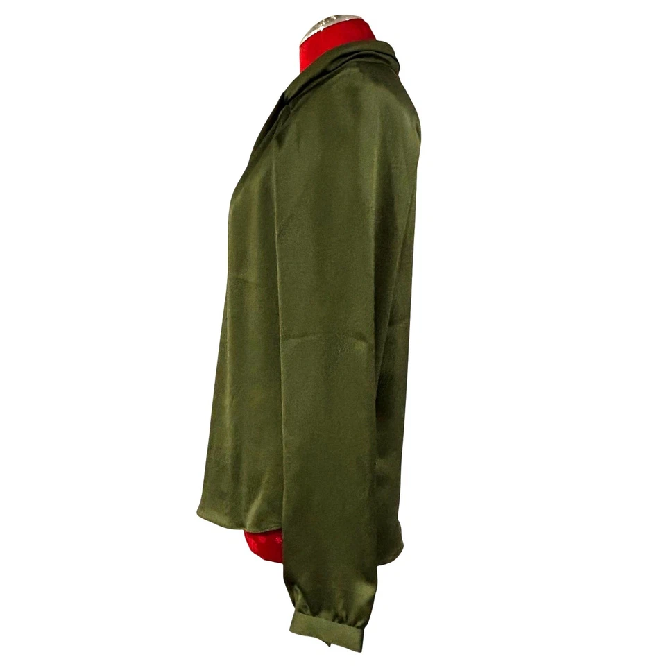 Blusa Banana Republic Carrera Verde Oliva Manga Larga Top Sedoso Cuello Alto Talla S Foto 3 de 4