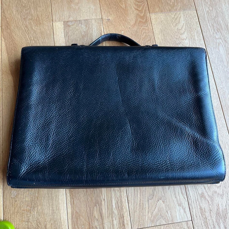 Bolso de Negocios Hermes Sac Adepeche Negro Repintado Dos Tonos Usado Foto 2 de 4