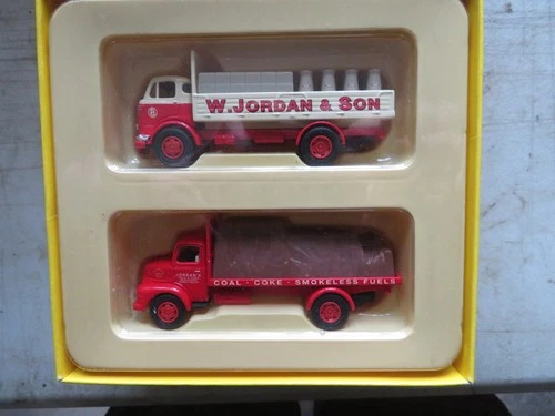 1:64  VANGUARDS   JORDAN AND  SON DELIVERY TRUCKS  SET