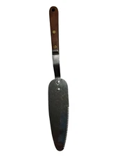 Robinson Knife Co Stainless Pie/Cake Server Wood Handle Serrated Flatware 12”