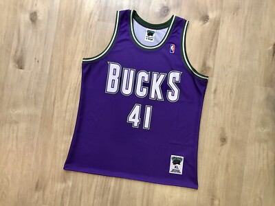 Dirk Nowitzki Milwaukee Bucks “What If” CUSTOM NBA Jersey XL New