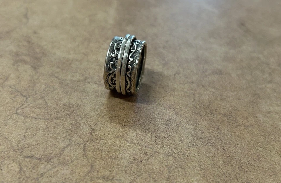 Anillo giratorio grabado en plata de ley 925 DIDAE Israel talla 9 Foto 2 de 4