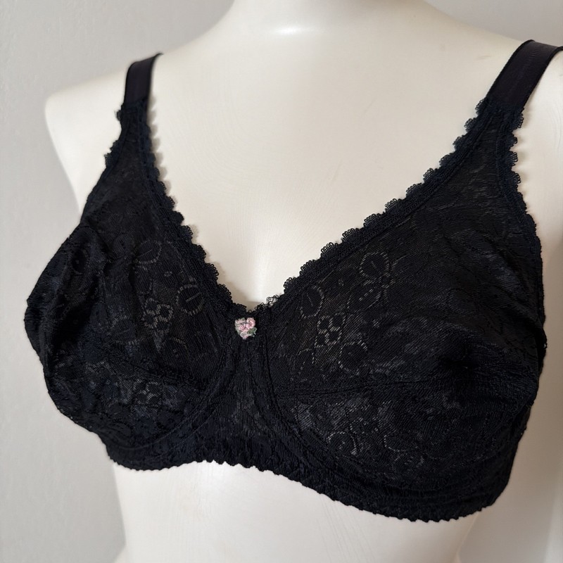 JC Penny 2 Black Sheer Lace Under wire Bras 34D Style 1837