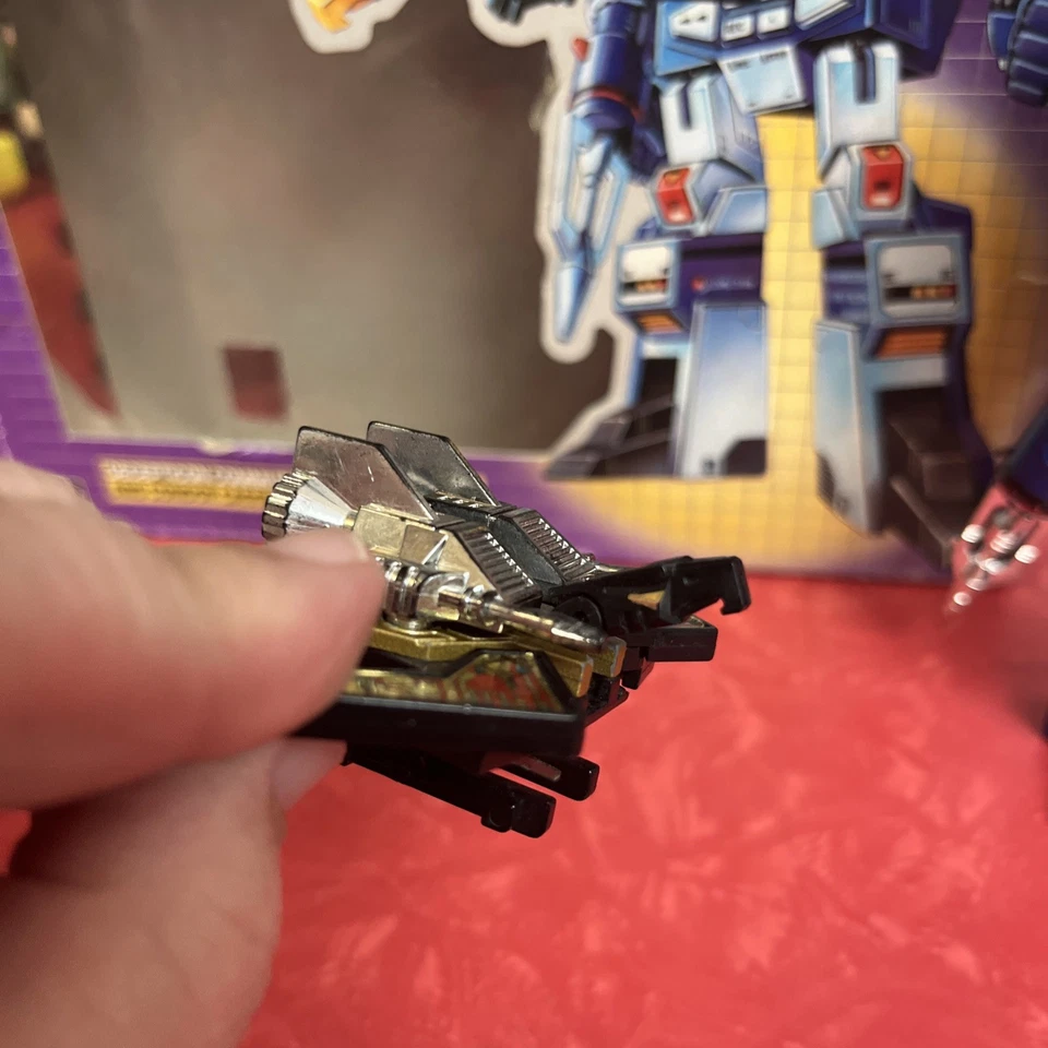 Figura de acción Transformers 1984 CompletSoundwave & Buzzsaw con caja e inserto de colección Foto 4 de 4