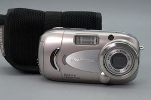 Praktica DCZ 4.4 Digital Camera – Tested & Working – With Case – Very Good