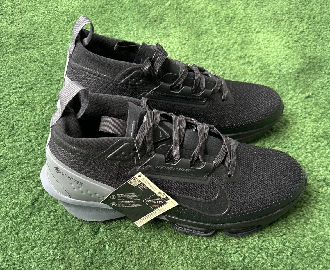 Gore-tex Triple Black Size 9.5 Fv4897-002