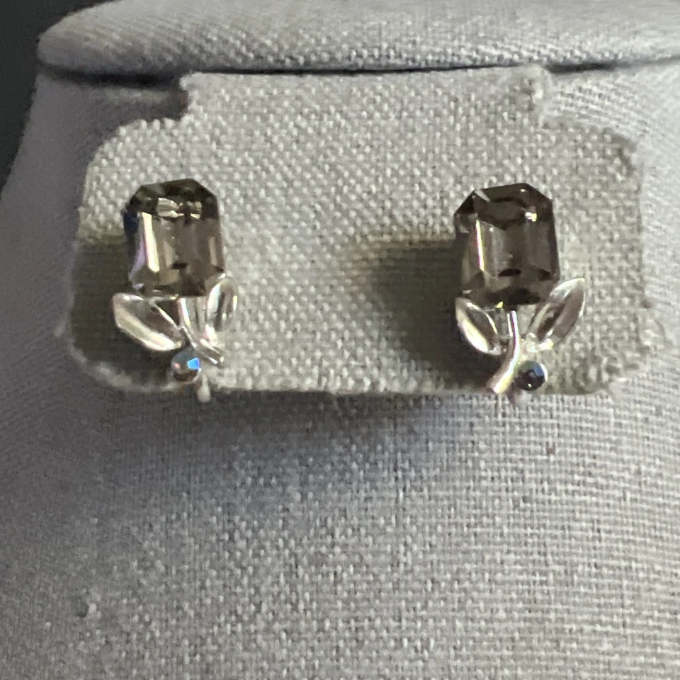 Pendientes Lisner Vintage Cristal Rosa Corte Esmeralda Tornillo Trasero Tono Plata Firmados Foto 2 de 4