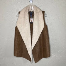 Chelsea and Theodore Faux Fur Vest Size Large