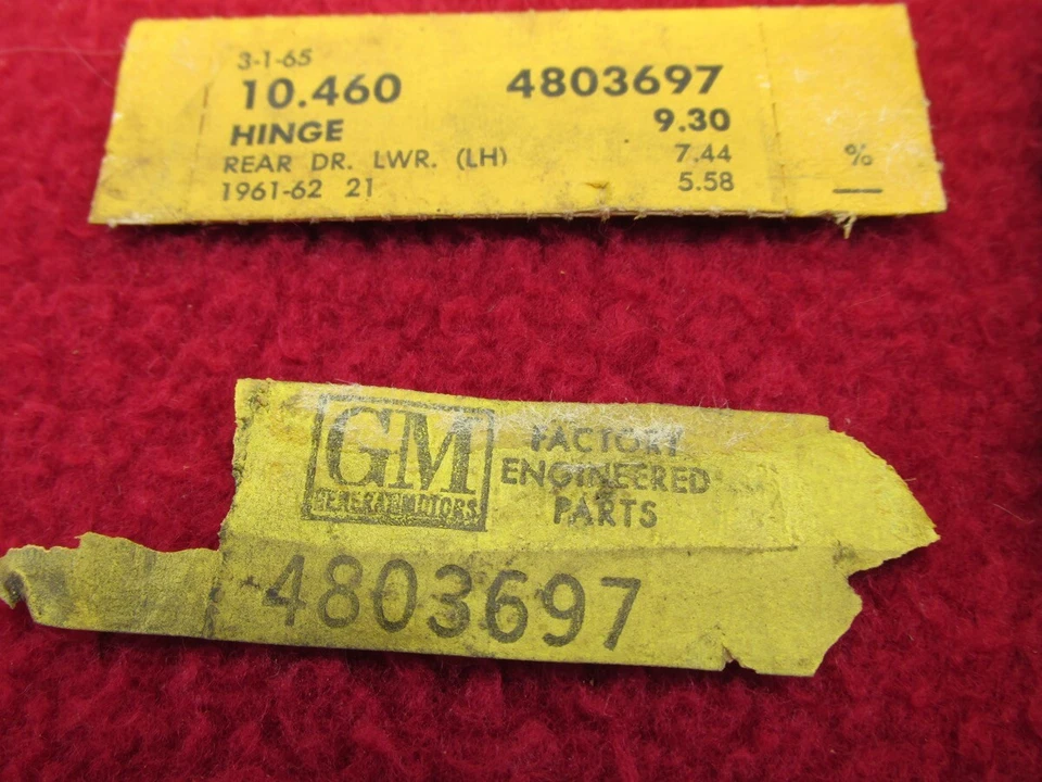 NOS 61 62 PONTIAC TEMPEST OLDS F85 CUTLASS BISAGRA PUERTA INFERIOR TRASERA GM# 4803697 Foto 2 de 4