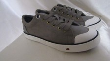 BOY S TOMMY HILFIGER ATHLETIC SNEAKERS SIZE 2 CHILD M NEW GREY 1644158