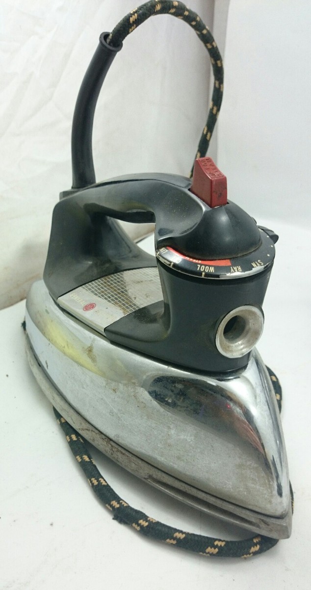 Vintage General Electric LOT Steam & Dry Iron Set GE CO