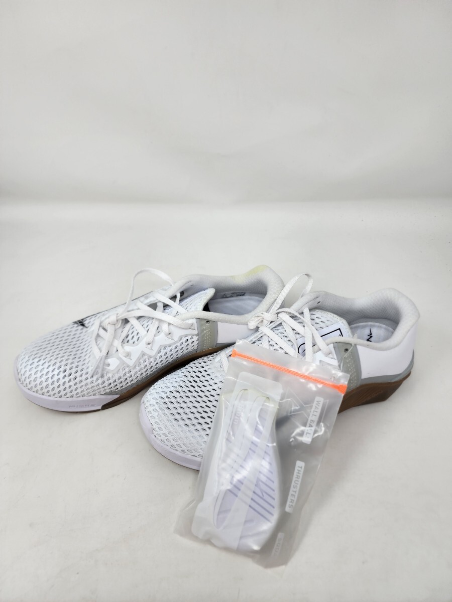 Nike MEN display picture 2